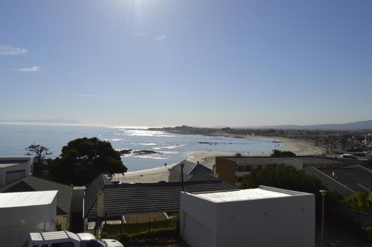 Harbourview Self Catering Apartment Gordons Bay Exterior photo